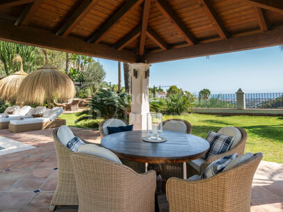 Villa Las Palmeras – Classic Elegant El Madroñal, Benahavis