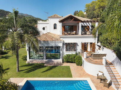 Villa Las Palmeras – Classic Elegant El Madroñal, Benahavis