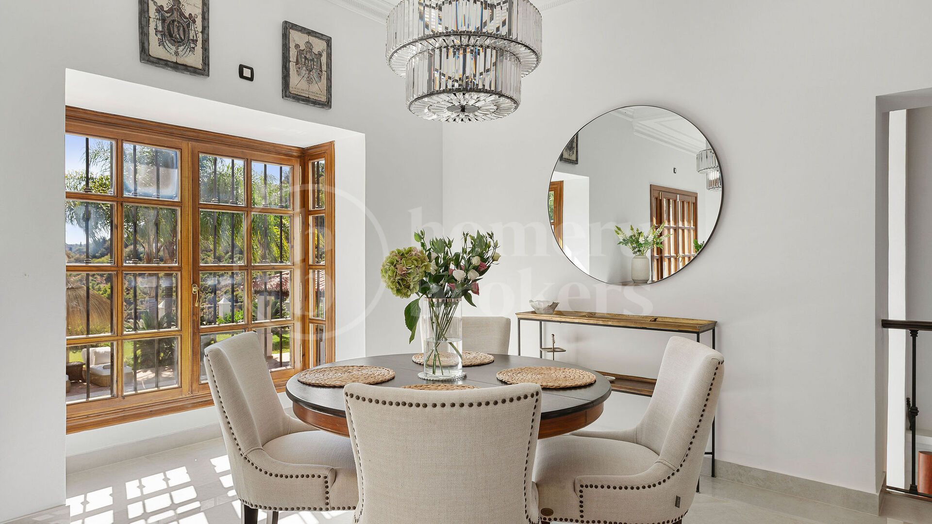 Villa Las Palmeras – Klassisk och Elegant i El Madroñal, Benahavís