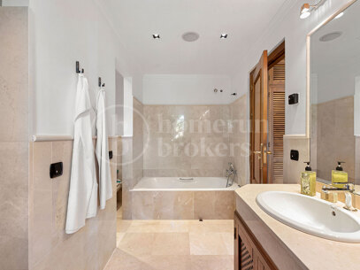 Villa Las Palmeras – Classic Elegant El Madroñal, Benahavis