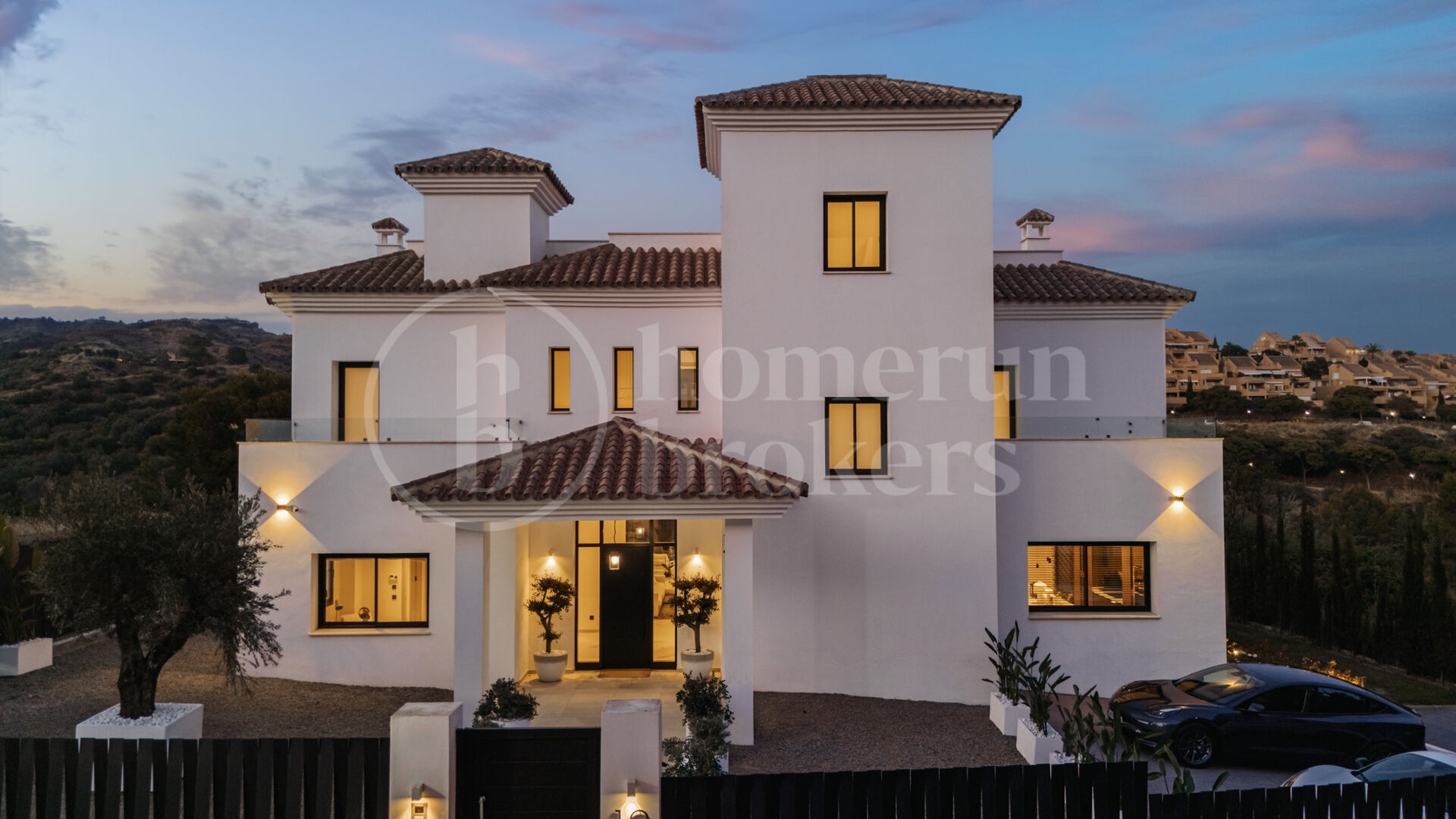 Villa Andrea - Frontline Golf Contemporary Villa in Santa Maria Golf, Elviria