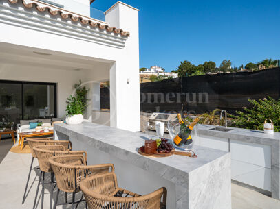 Villa Andrea - Frontline Golf Contemporary Villa in Santa Maria Golf, Elviria