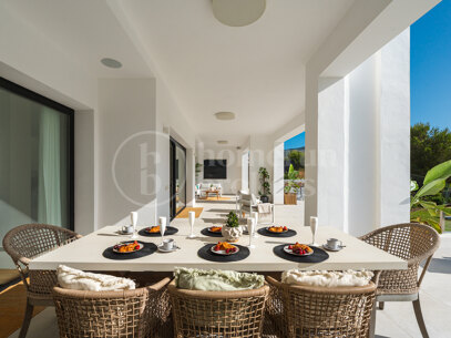 Villa Andrea - Frontline Golf Contemporary Villa in Santa Maria Golf, Elviria