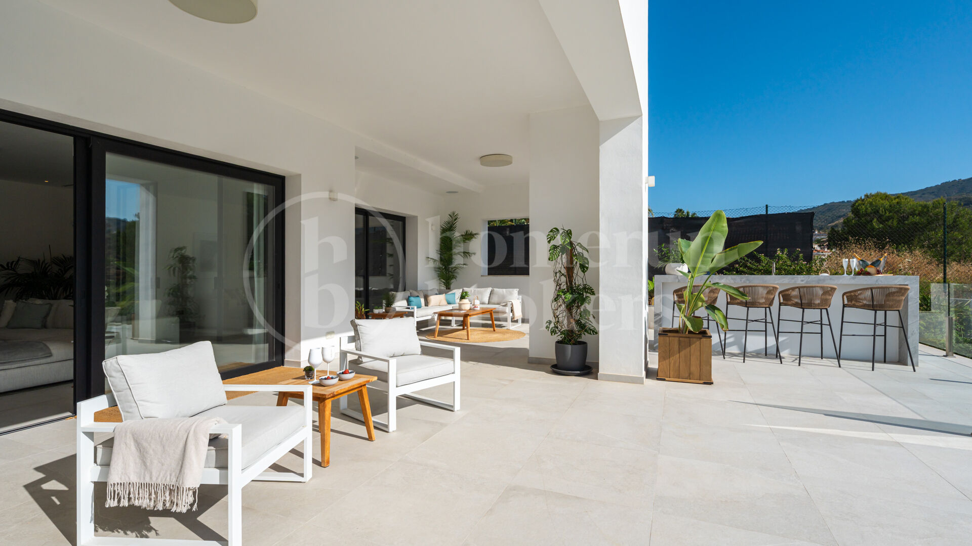 Villa Andrea - Frontline Golf Contemporary Villa in Santa Maria Golf, Elviria
