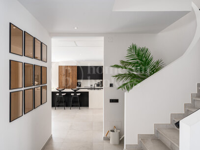 Villa Andrea - Frontline Golf Contemporary Villa in Santa Maria Golf, Elviria