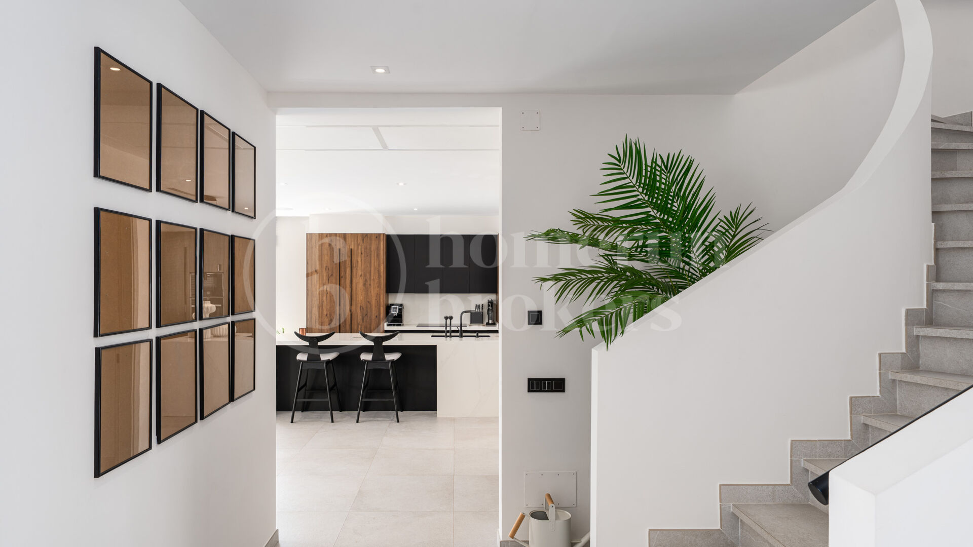 Villa Andrea - Frontline Golf Contemporary Villa in Santa Maria Golf, Elviria