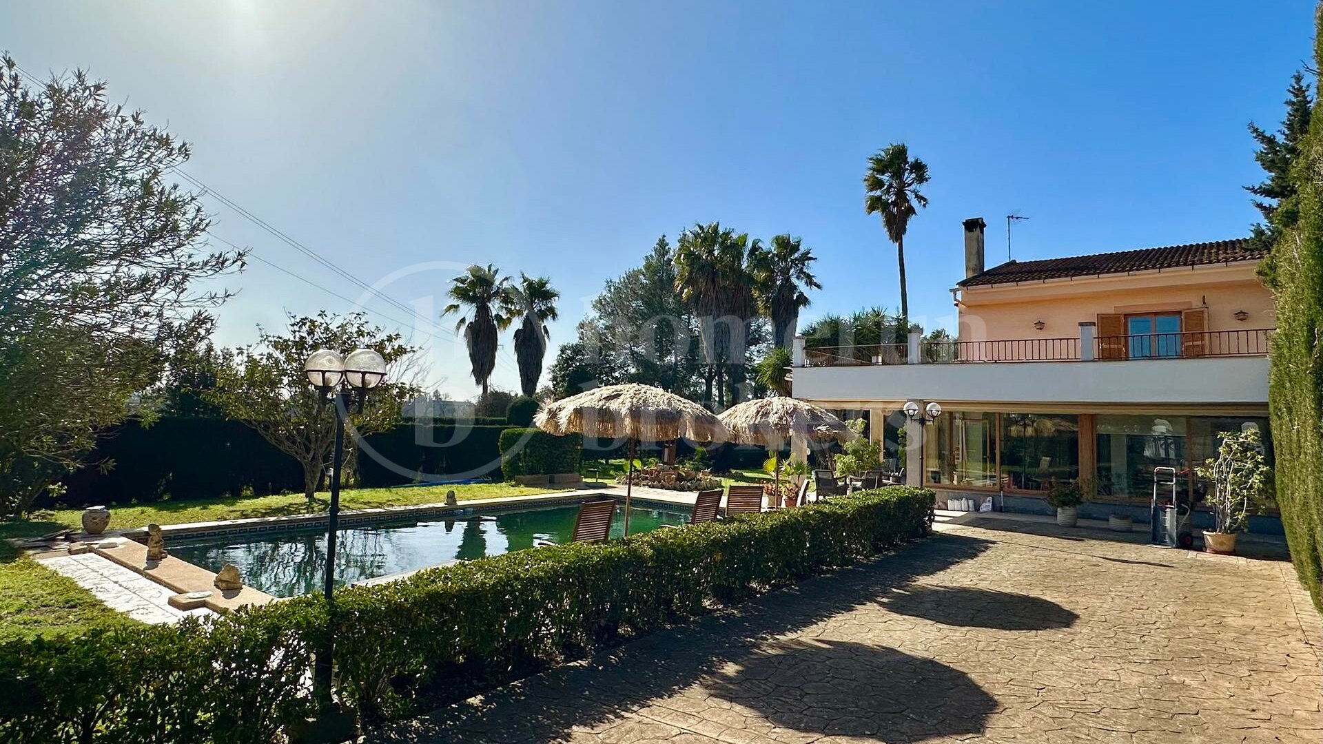 Expansive Country Estate with Tennis Court, Pool & Endless Potential near Inca