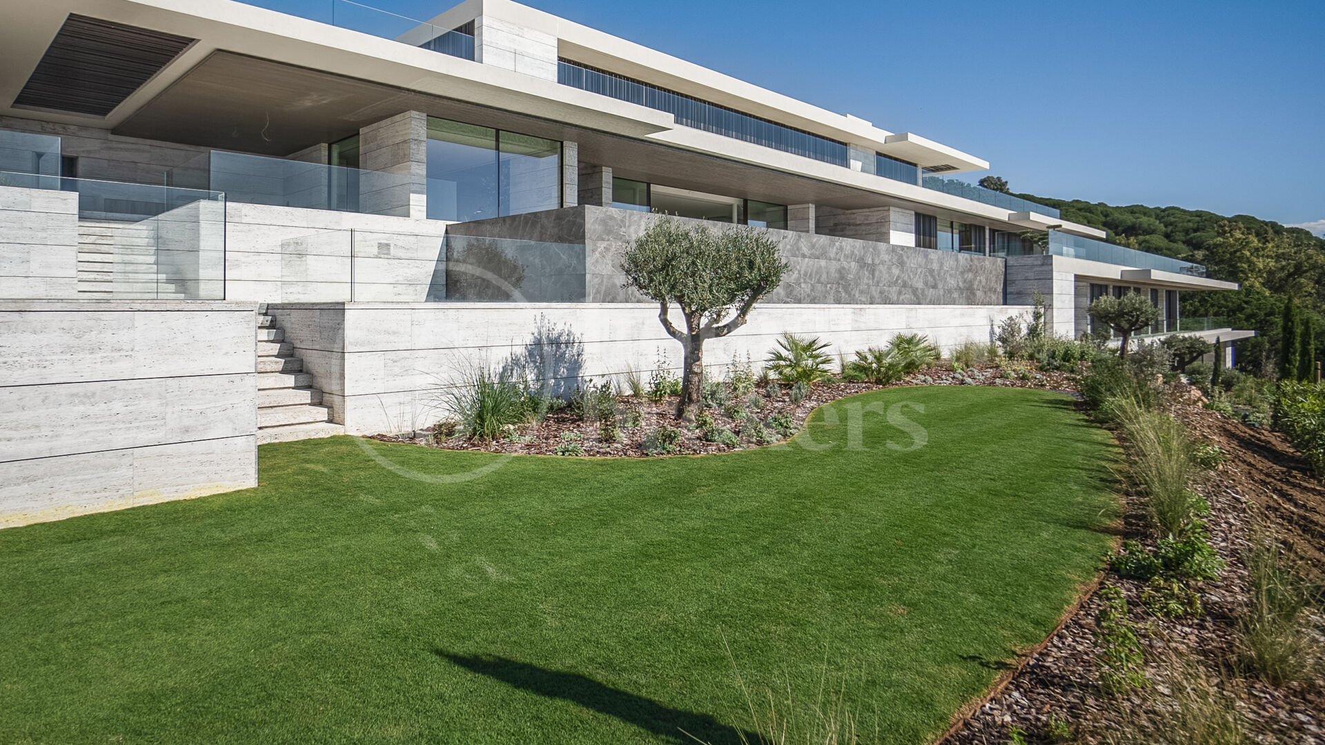 Villa The Sanctuary - Luxury Villa for Sale in La Reserva Sotogrande