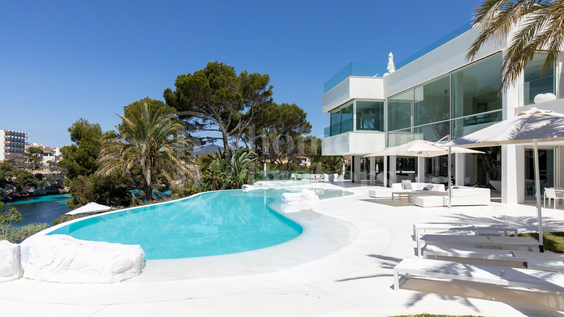 Casa Roel – Pure Luxury on the Coast of Mallorca