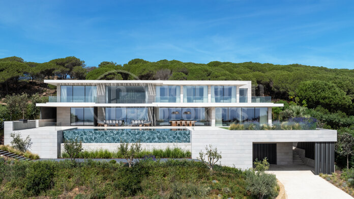 Villa Panoramah - Breathtaking Sea Views for Sale in La Reserva, Sotogrande