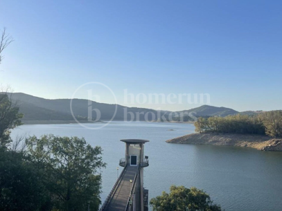 Finca Castellar – Med privat strand- och sjöaccess nära Castellar de la Frontera