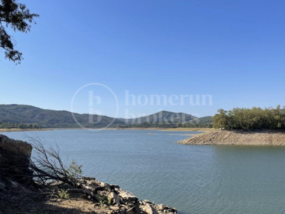 Finca Castellar – Med privat strand- och sjöaccess nära Castellar de la Frontera