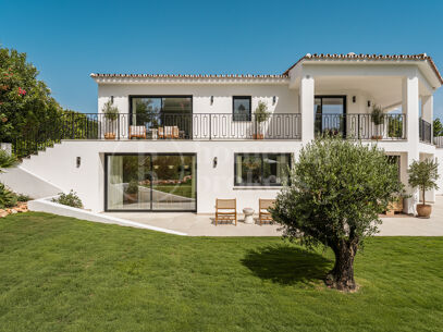 Villa Zéphire - Lyxig renoverad villa med havsutsikt i Marbella Golden Mile