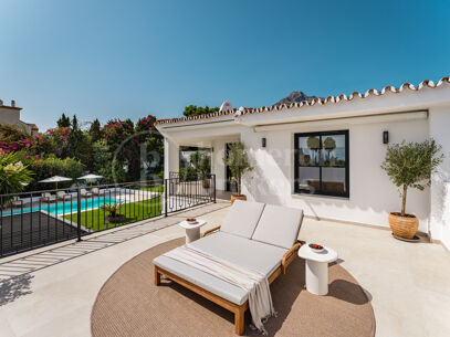 Villa Zéphire - Lyxig renoverad villa med havsutsikt i Marbella Golden Mile