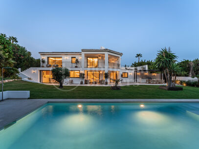 Villa Zéphire - Lyxig renoverad villa med havsutsikt i Marbella Golden Mile