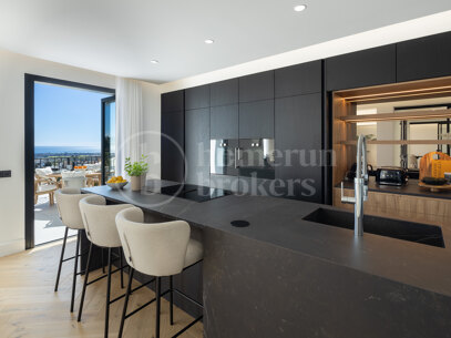 Villa Almira – Lyxvilla med Panoramautsikt över Havet till Salu i Monte Halcones