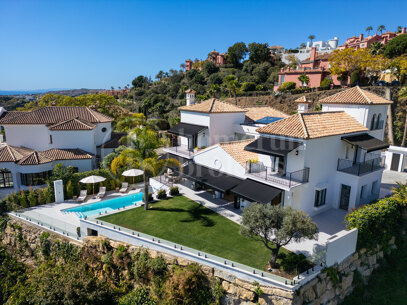 Villa Almira – Lyxvilla med Panoramautsikt över Havet till Salu i Monte Halcones