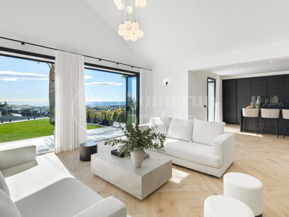 Villa Almira – Lyxvilla med Panoramautsikt över Havet till Salu i Monte Halcones