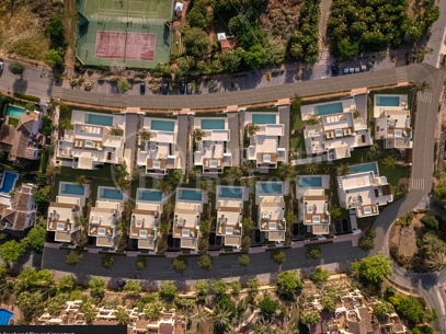 Villa Sunrise – Modern Femrumsvilla till Salu i El Campanario Golf & Country Club
