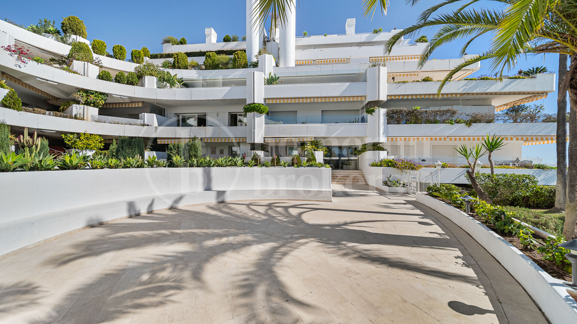 Maison Amani – Fully Renovated 3-Bedroom Apartment on the Golden Mile