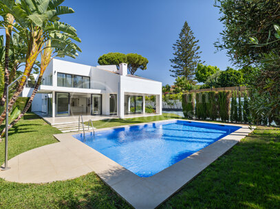 Villa Telva – Modern villa med fyra sovrum i San Pedro de Alcantara