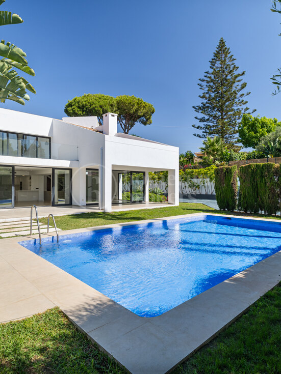 Villa Telva – Modern villa med fyra sovrum i San Pedro de Alcantara