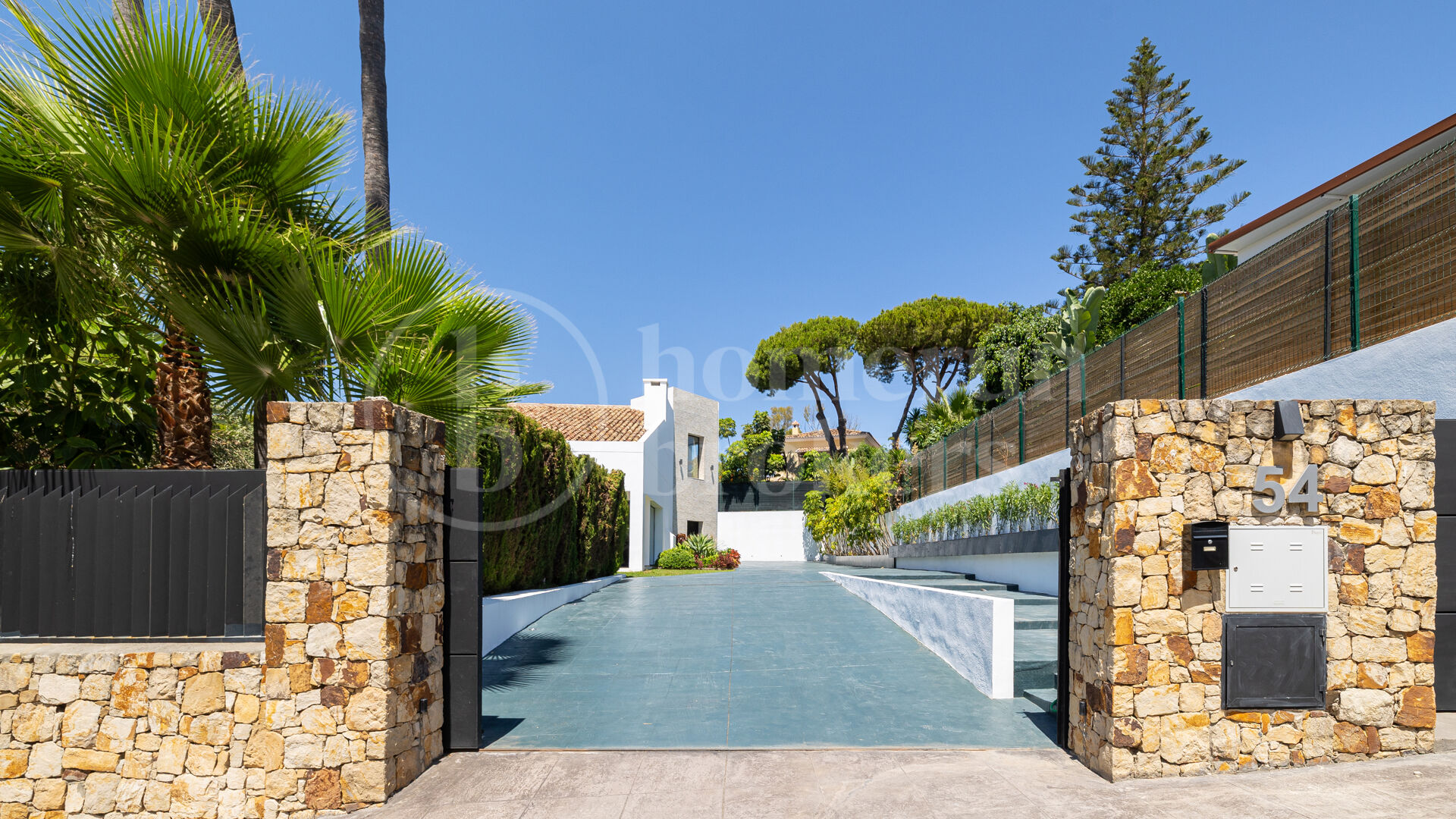 Villa Telva – Modern villa med fyra sovrum i San Pedro de Alcantara