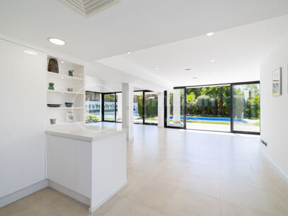 Villa Telva – Modern villa med fyra sovrum i San Pedro de Alcantara