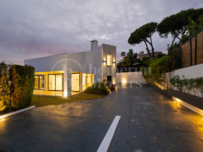 Villa Telva – Modern villa med fyra sovrum i San Pedro de Alcantara
