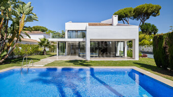 Villa Telva – Modern villa med fyra sovrum i San Pedro de Alcantara