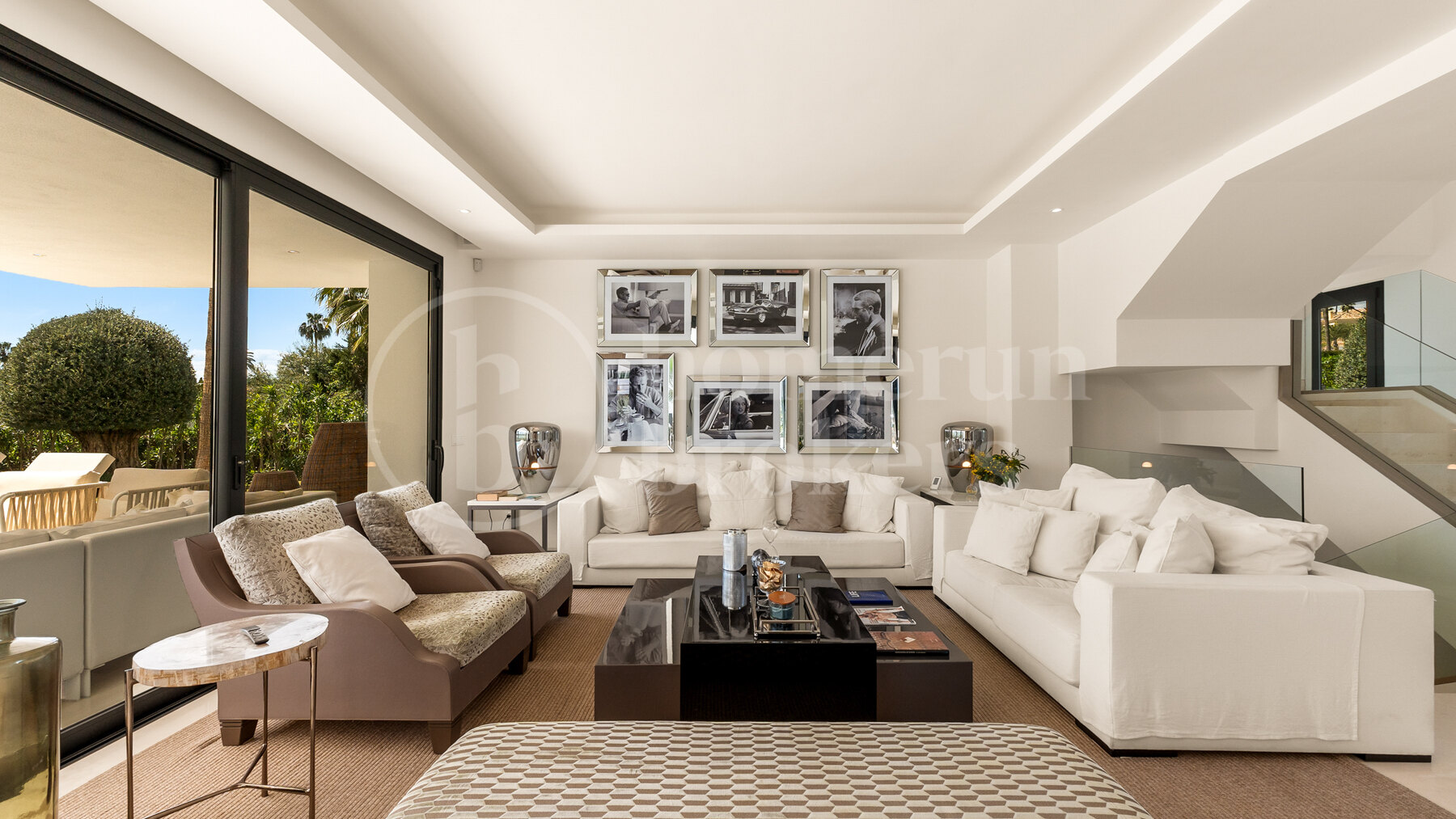 Villa Paraiso Views - Modern Beachside Luxury Villa in the New Golden Mile