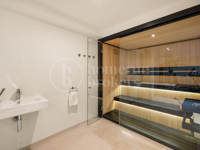 Villa Paraiso Views - Modern Beachside Luxury Villa in the New Golden Mile