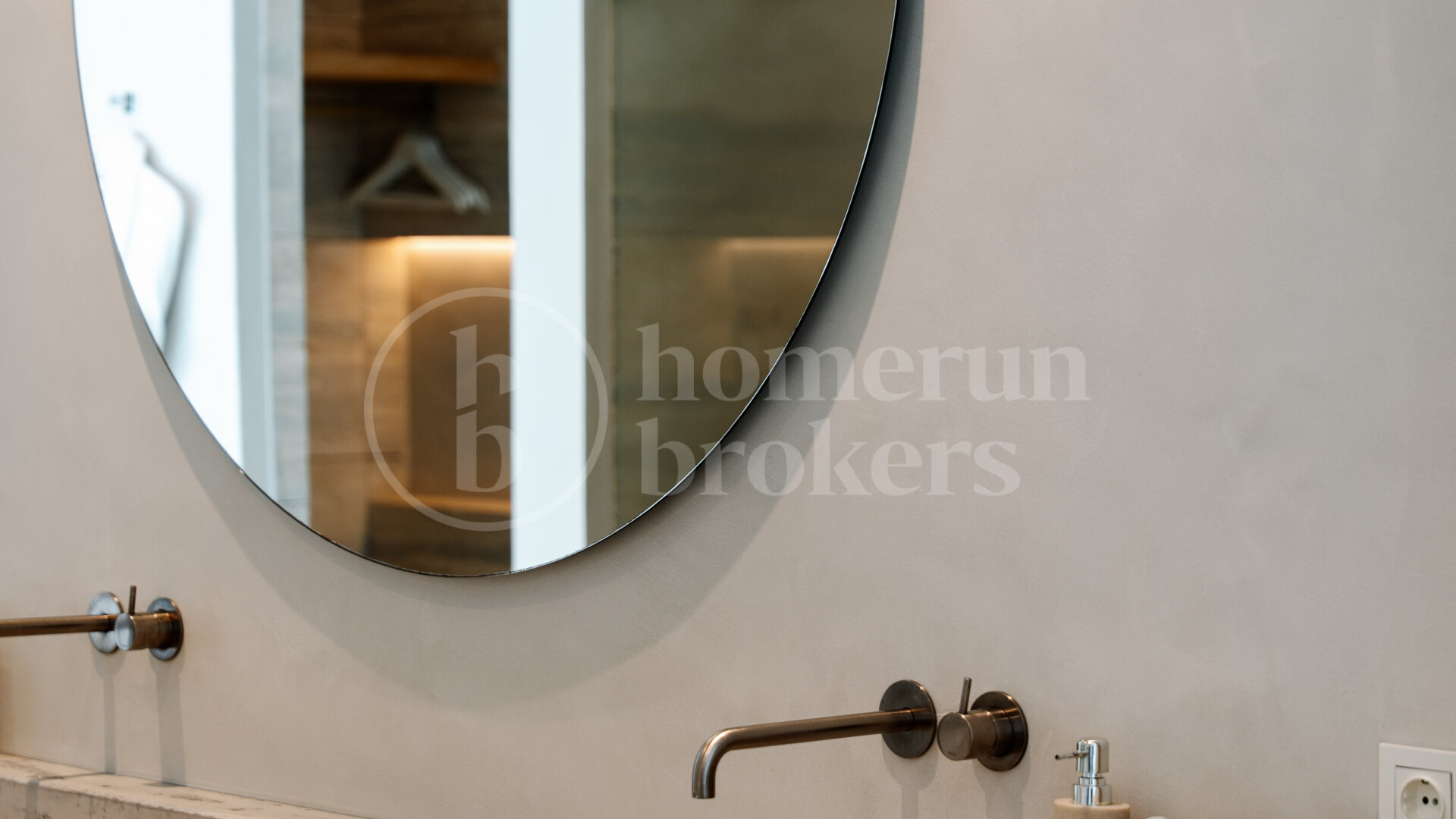 Villa El Mirador - Modern Masterpiece in Gated Community with Panoramic Views