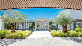 Villa El Mirador – Modernt Mästerverk med Panoramautsikt