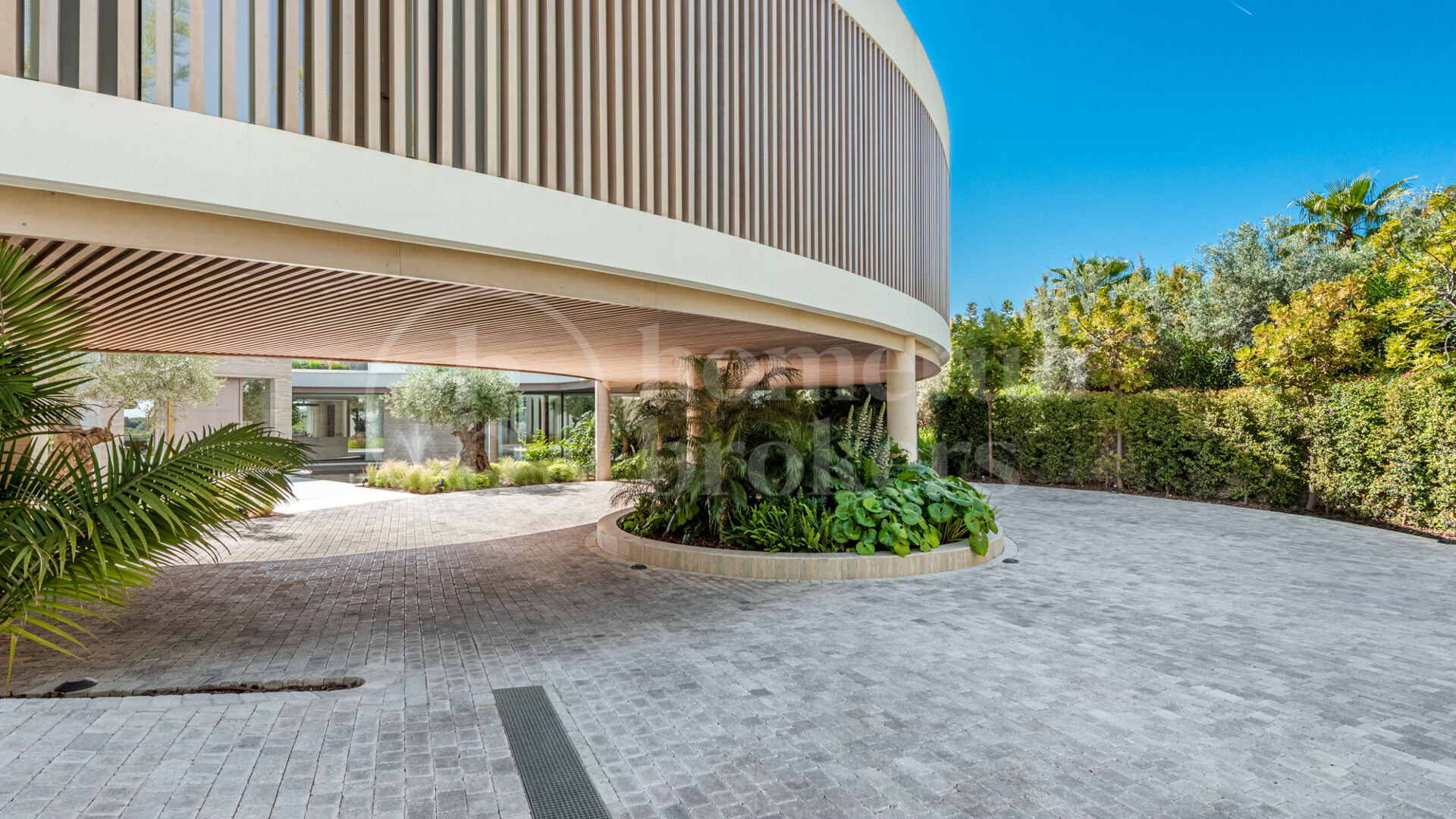 Villa El Mirador - Modern Masterpiece in Gated Community with Panoramic Views