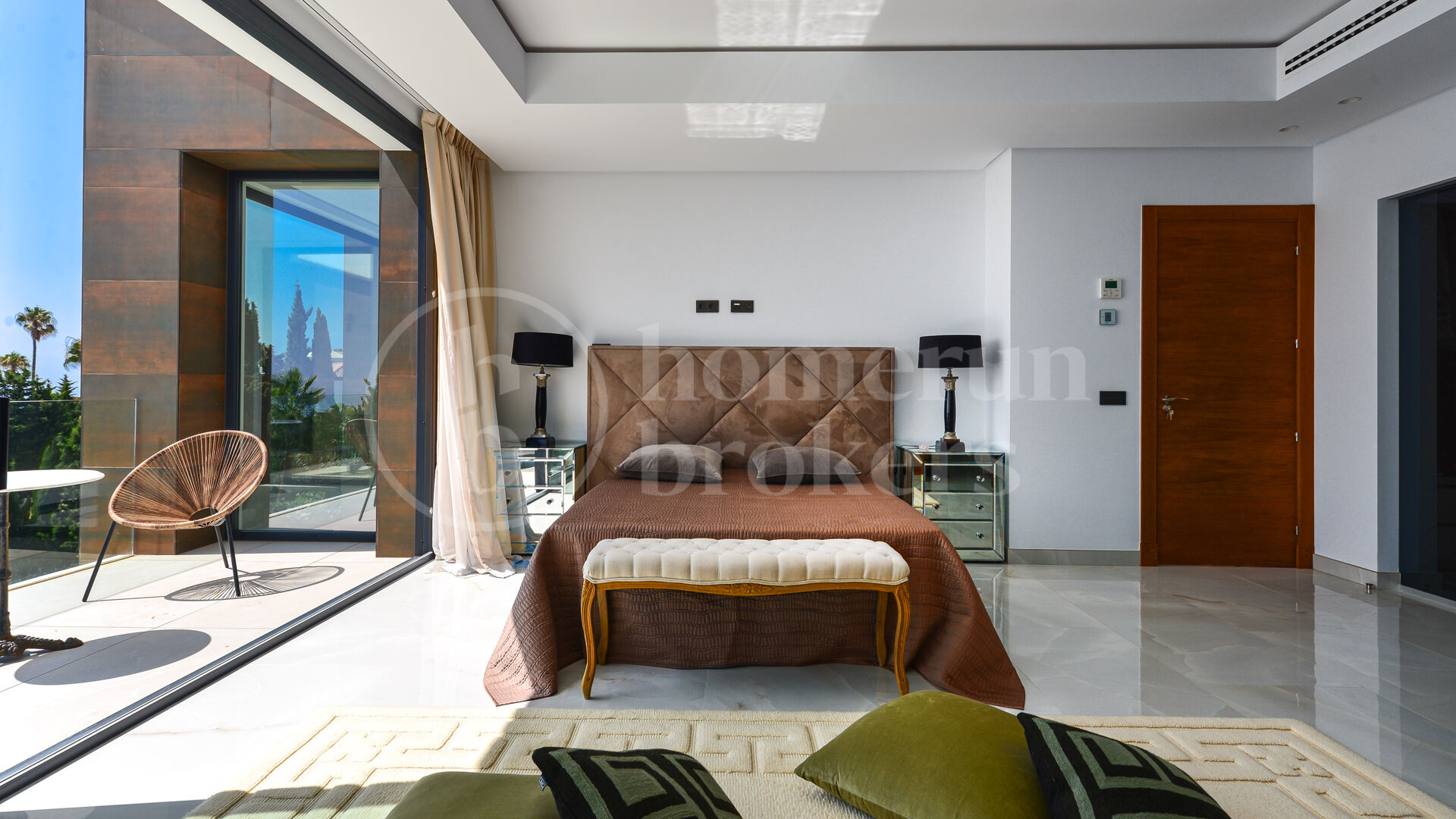 Villa Paloma – Modern Villa with Sea Views in Manilva