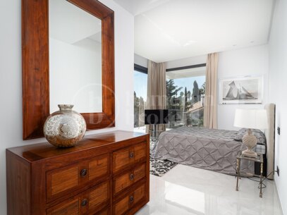 Villa Paloma – Modern Villa with Sea Views in Manilva