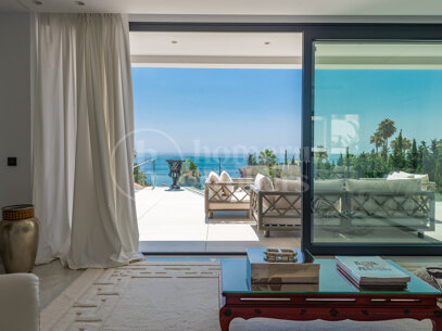 Villa Paloma – Modern Villa with Sea Views in Manilva