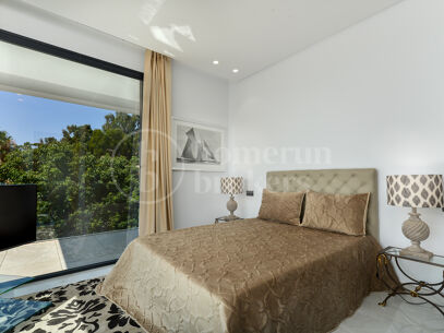 Villa Paloma – Modern Villa with Sea Views in Manilva