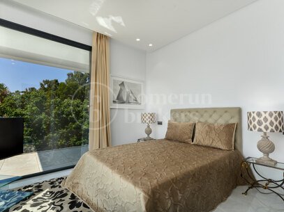 Villa Paloma – Modern Villa with Sea Views in Manilva