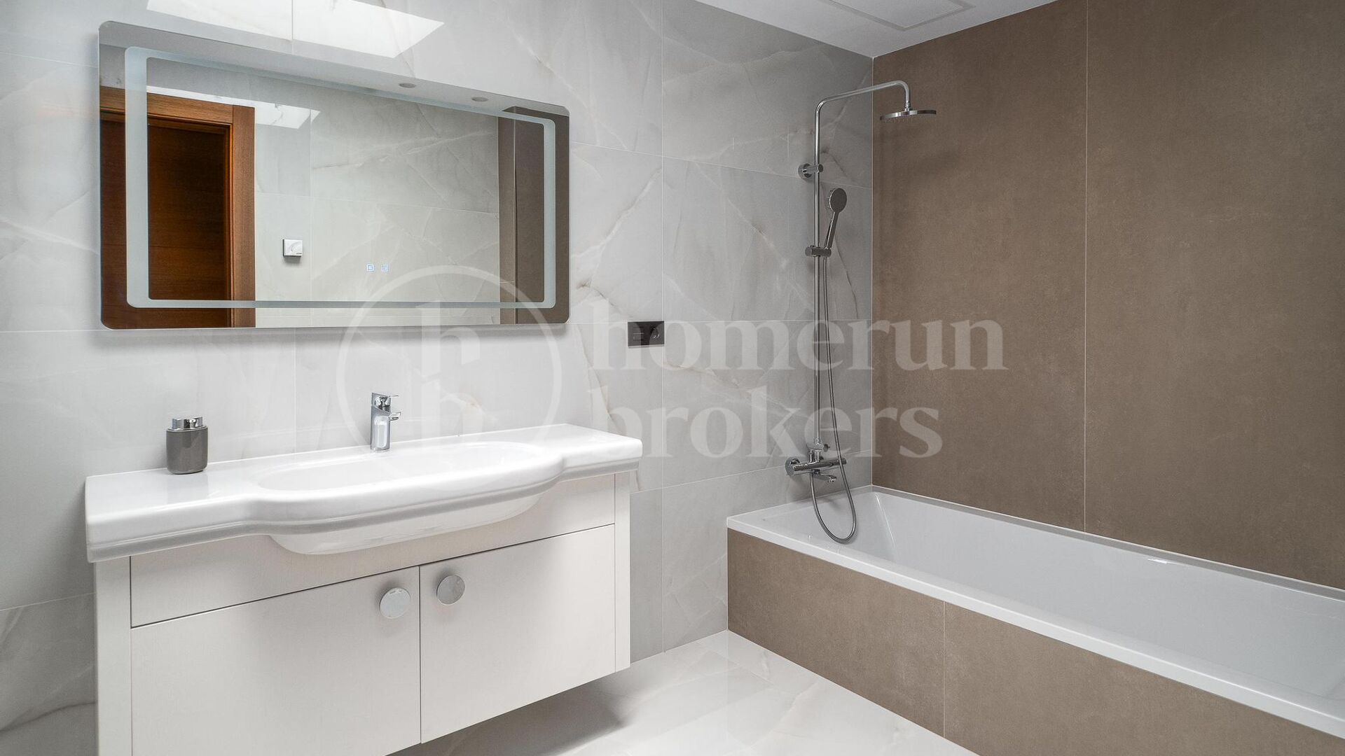 Villa Paloma – Modern Villa with Sea Views in Manilva