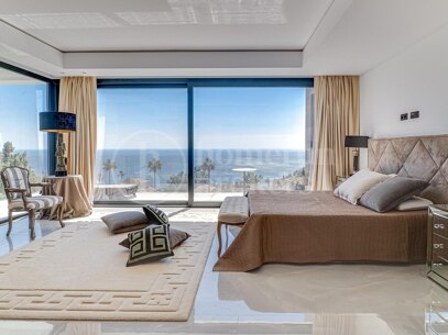 Villa Paloma – Modern Villa with Sea Views in Manilva