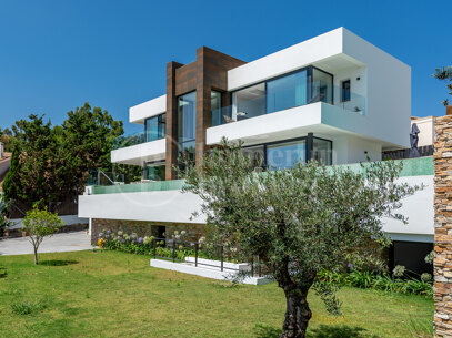 Villa Paloma – Modern Villa with Sea Views in Manilva