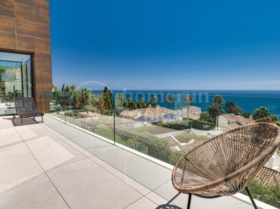 Villa Paloma – Modern Villa with Sea Views in Manilva