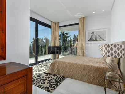 Villa Paloma – Modern Villa with Sea Views in Manilva