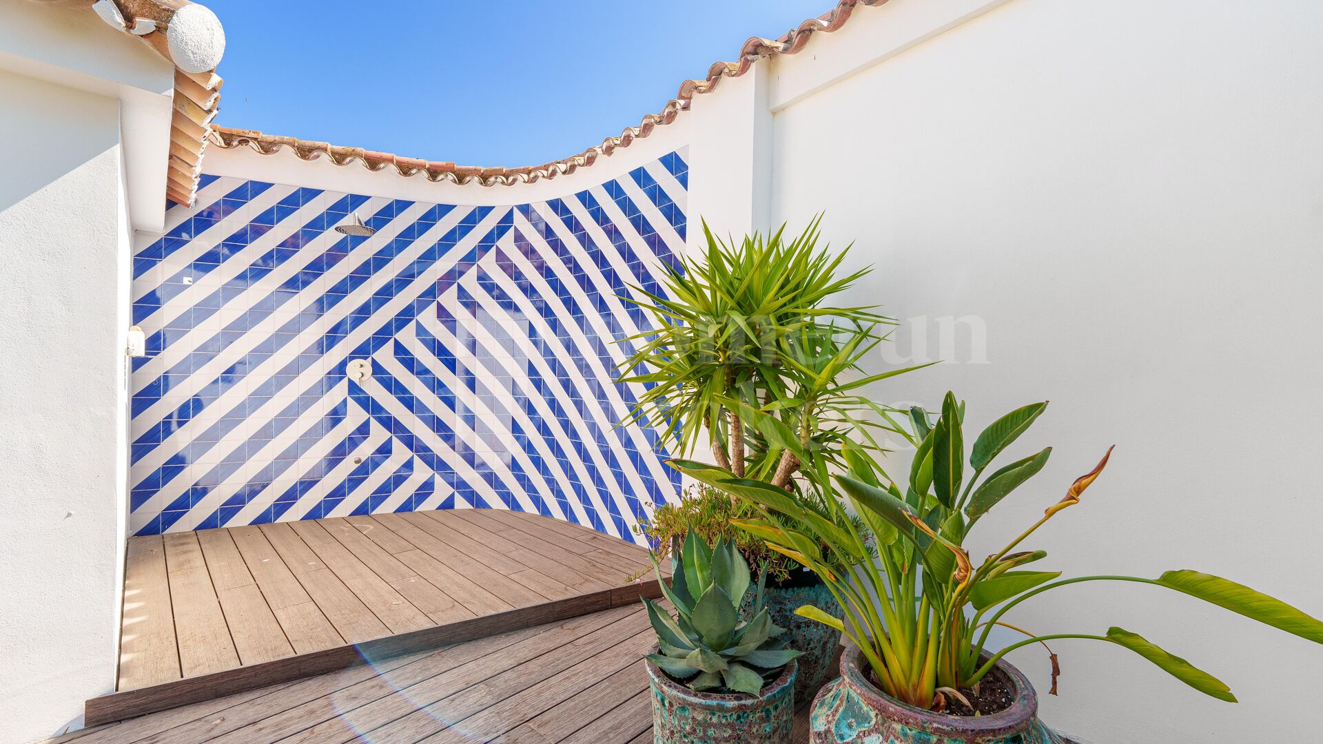 Villa Duna – Lyxvilla i ett plan nära Puerto Banús