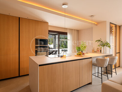 Penthouse Estelle – Renoverad duplex på Golden Mile