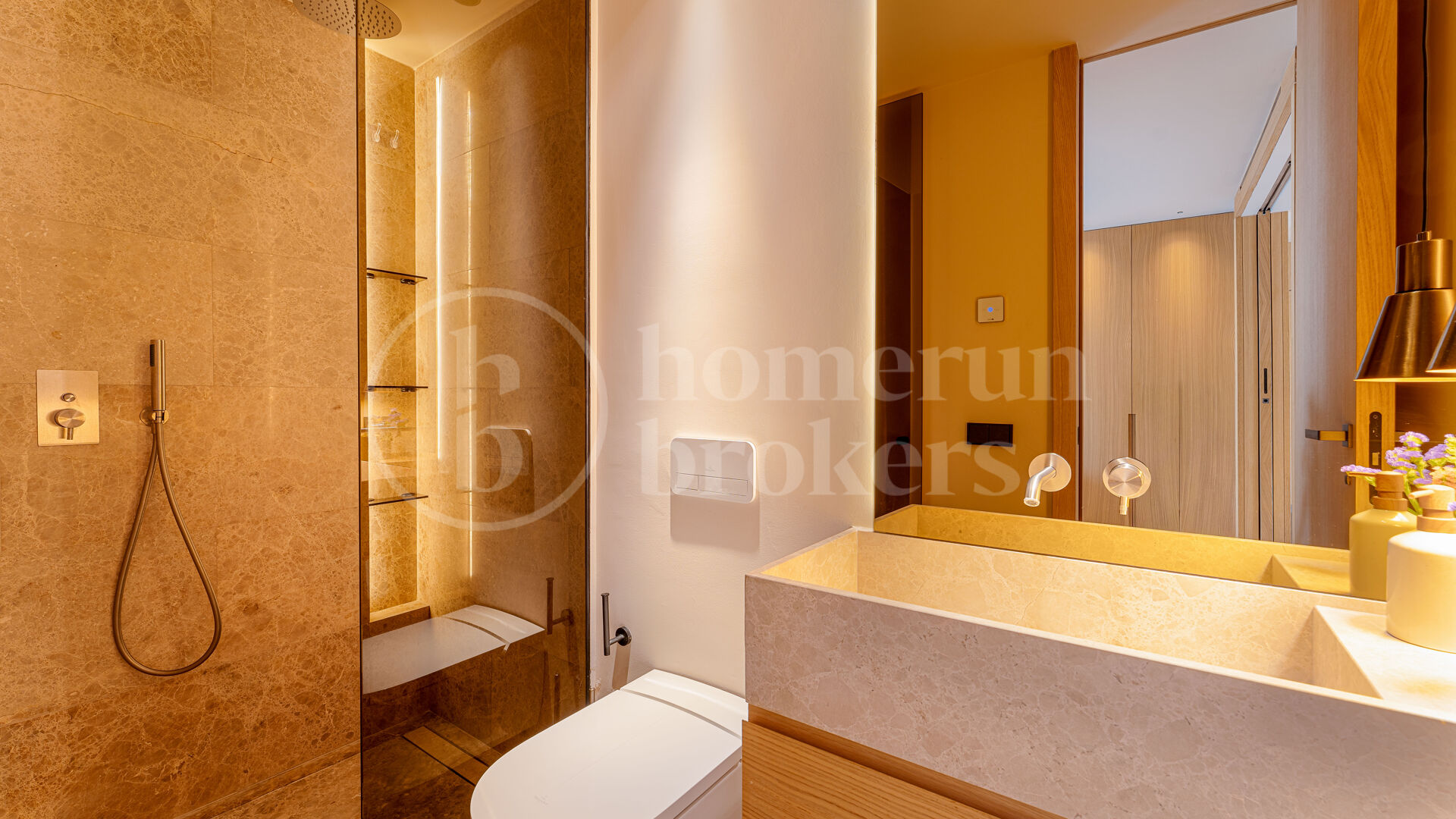 Penthouse Estelle – Renoverad duplex på Golden Mile