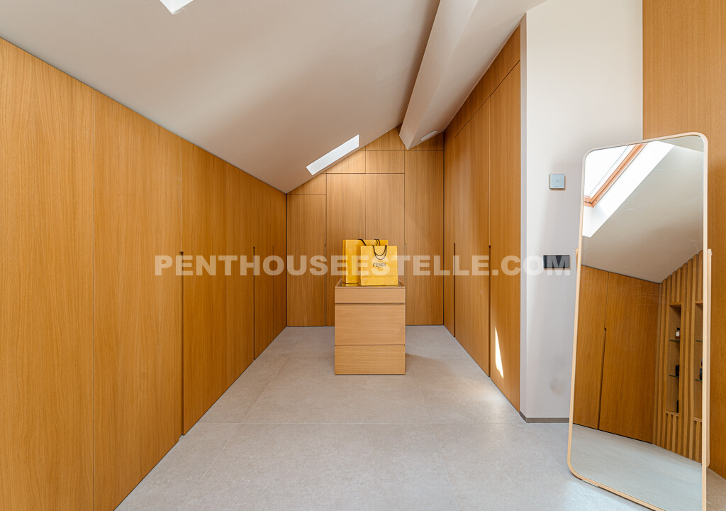 Penthouse Estelle