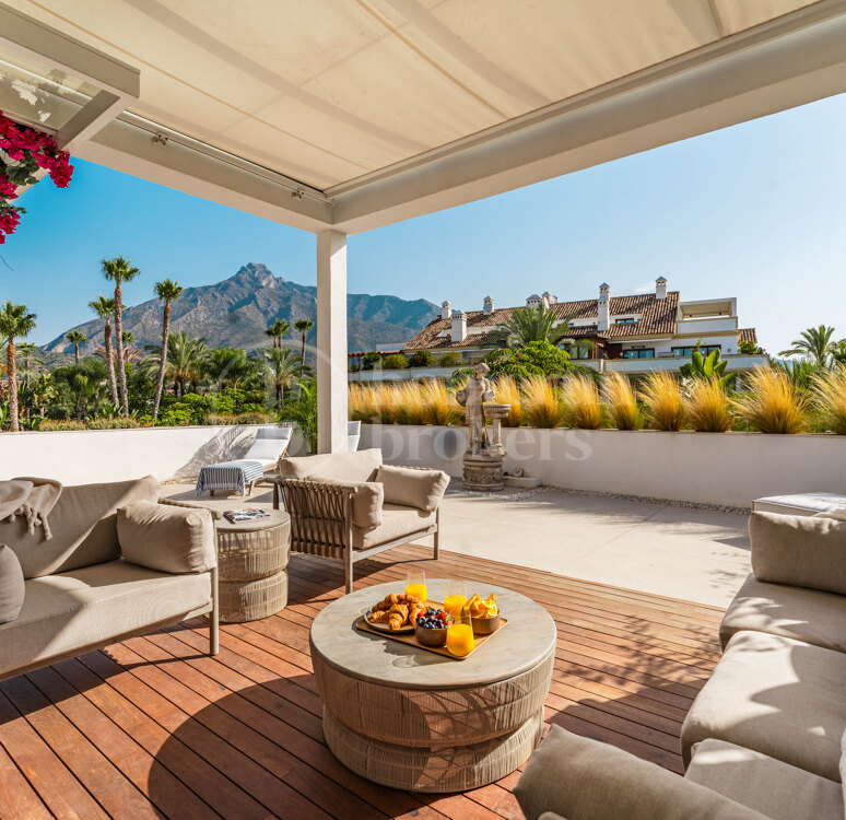 Penthouse Estelle - Beautiful Fully Renovated Duplex in Marbella Golden Mile